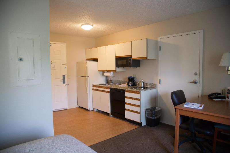 Candlewood Suites Huntersville-Lake Norman Area By Ihg Exterior foto